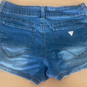 Women's GUESS light shorts size 29